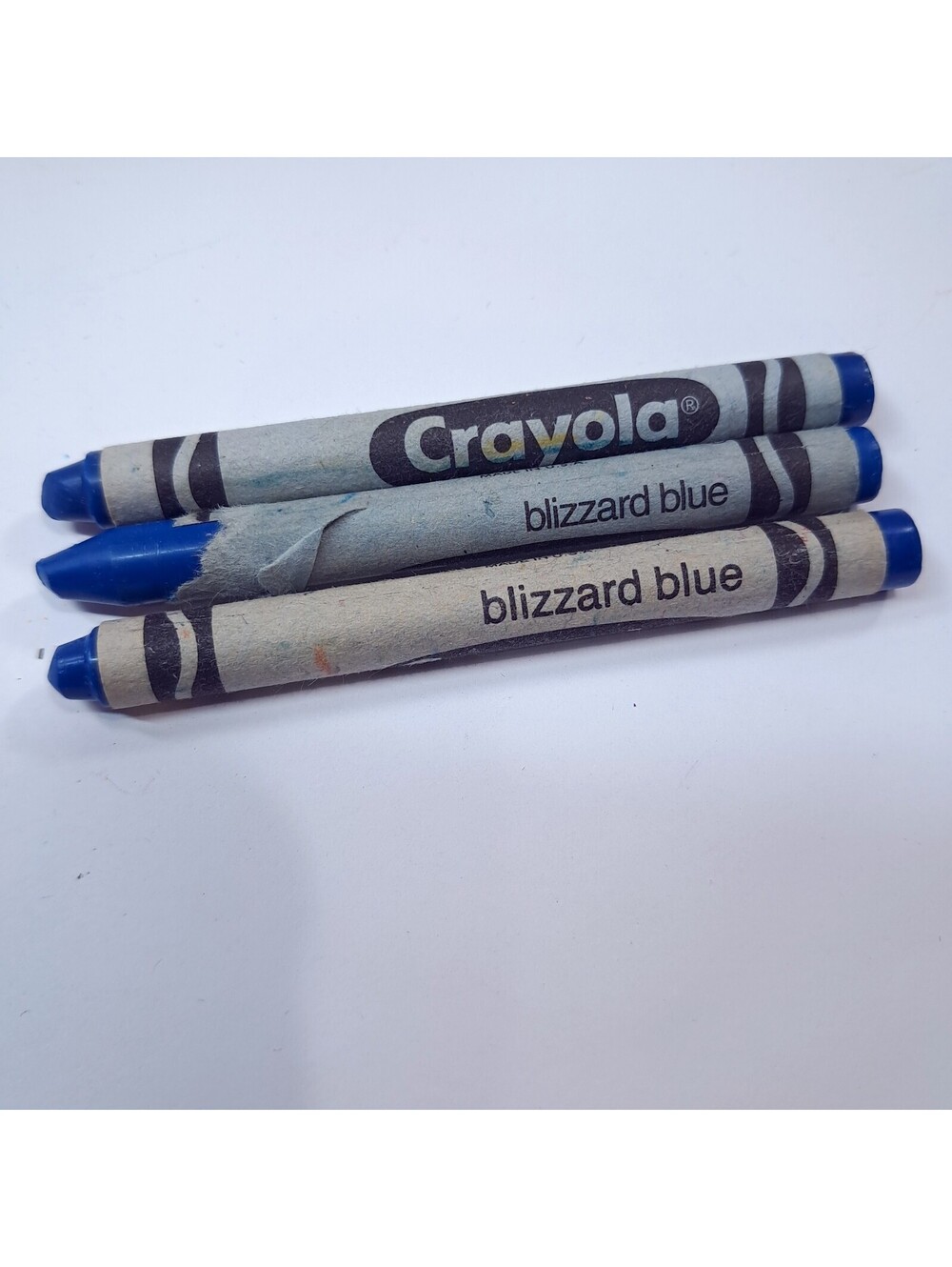 Vintage Crayola Crayons Blizzard Blue crayon set 3 Made USA Binney & Smith disc.
